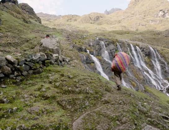 Watch Along the Jurua River, a Rolex short film about another project under the banner of the Perpetual Planet Amazon Expedition.
