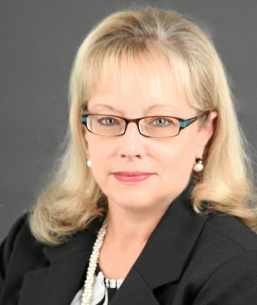 Joni Casey headshot